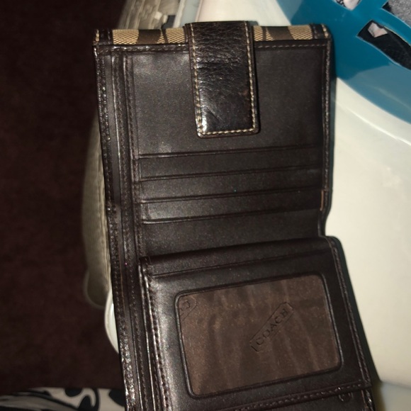 wallet - Picture 2 of 2